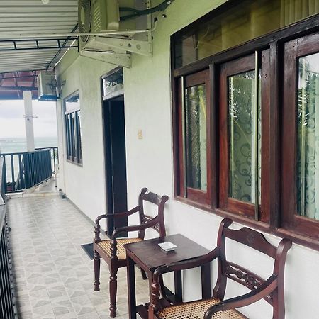 Peacock Beach Hotel Unawatuna Eksteriør billede