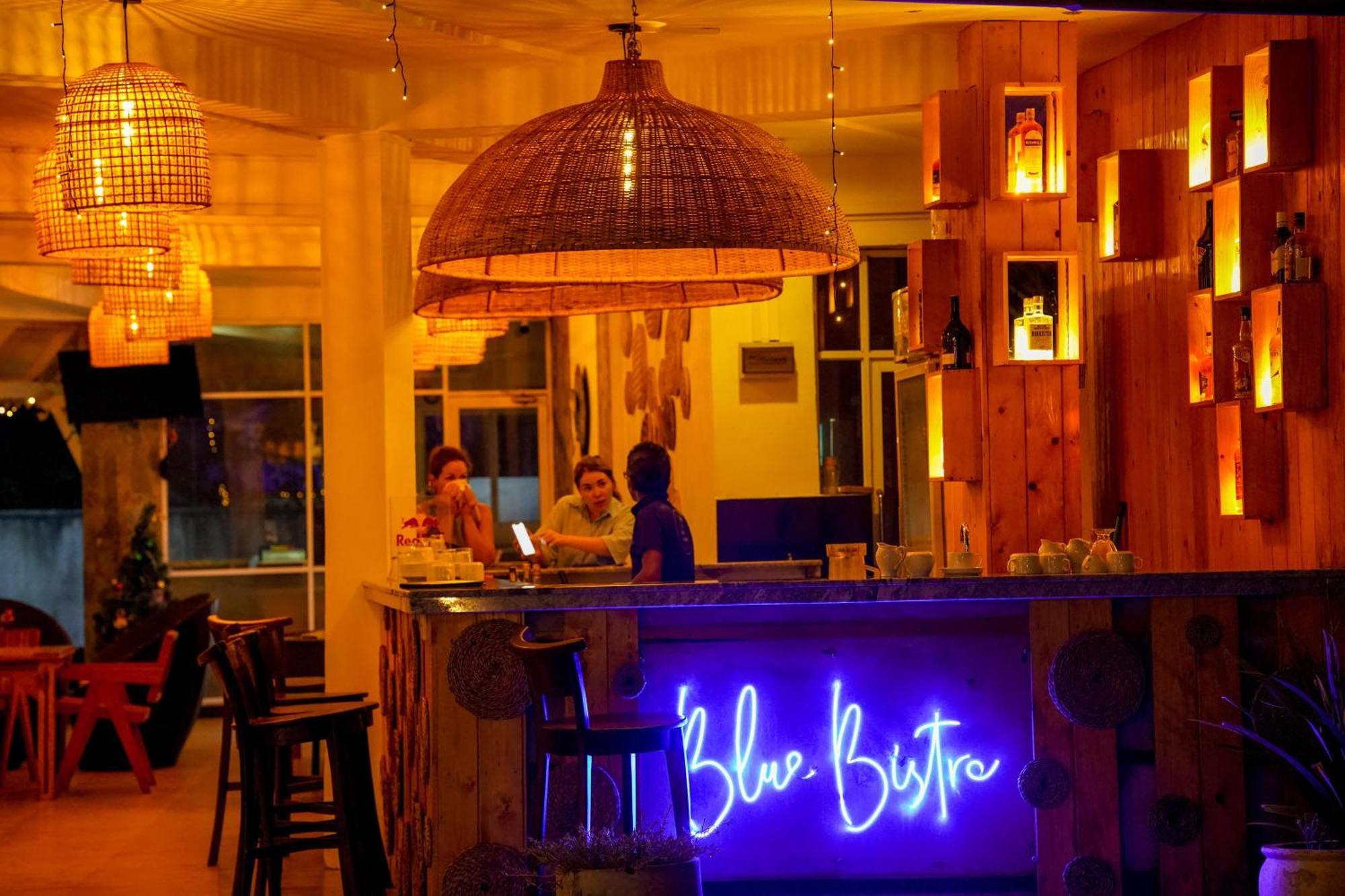 Peacock Beach Hotel Unawatuna Eksteriør billede
