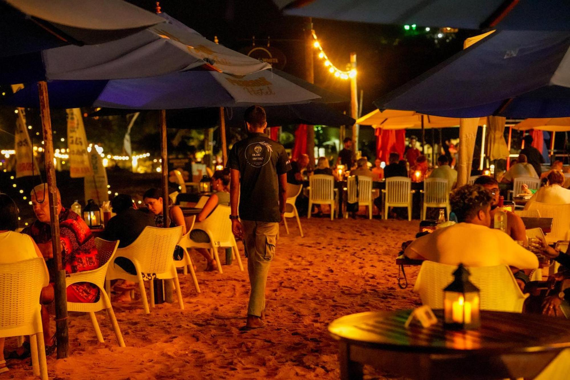Peacock Beach Hotel Unawatuna Eksteriør billede