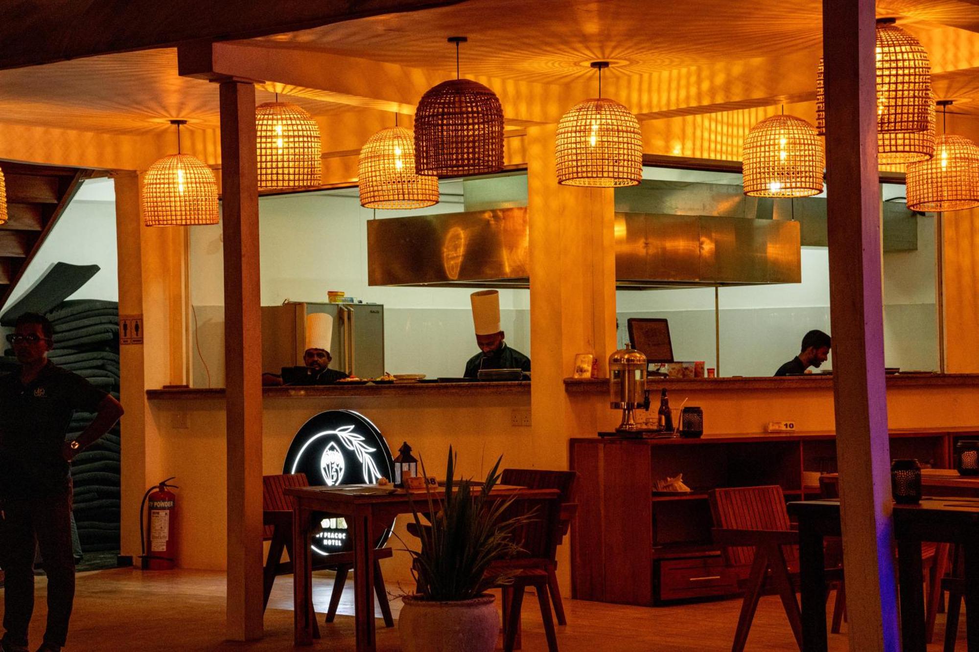 Peacock Beach Hotel Unawatuna Eksteriør billede