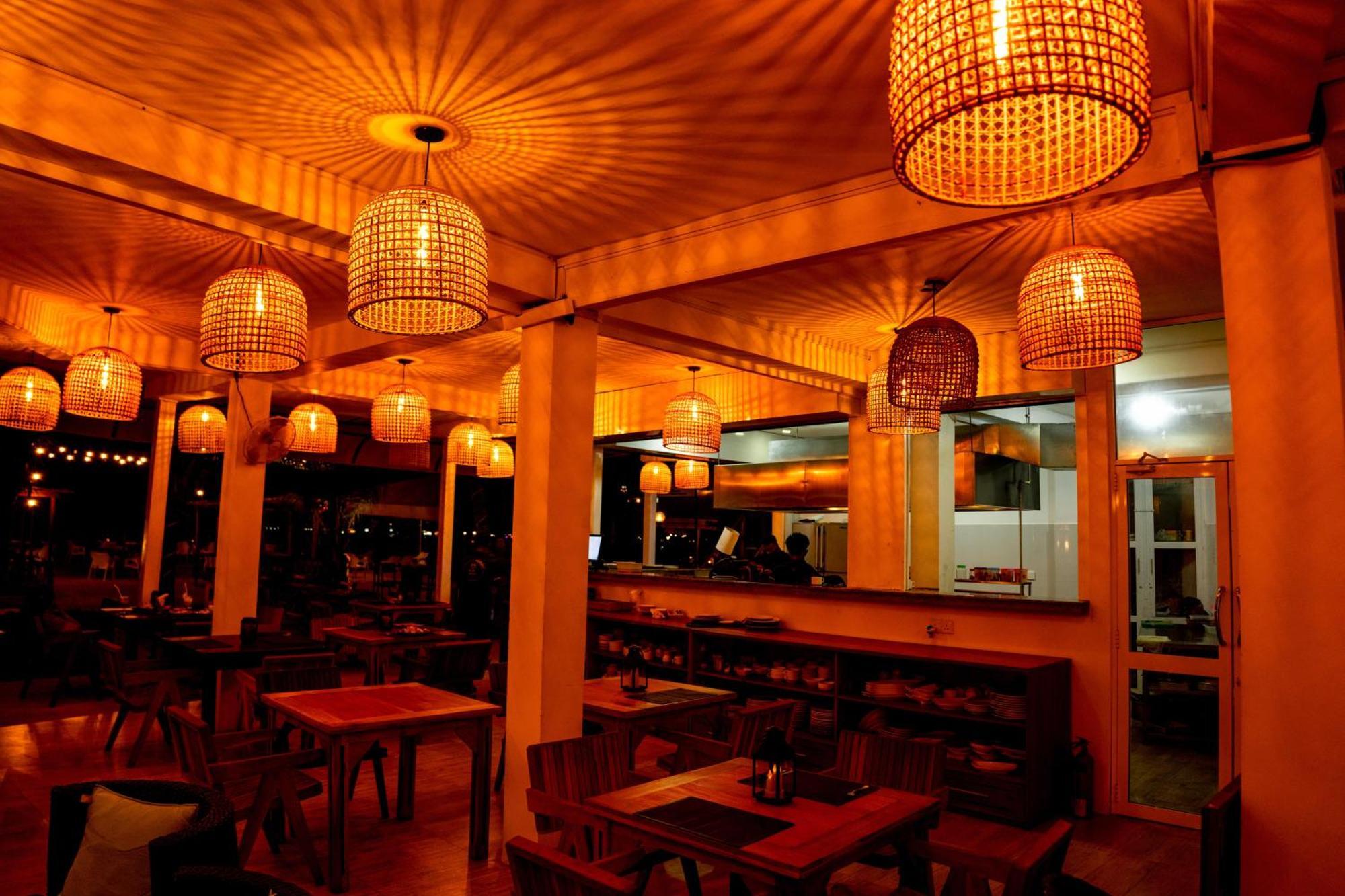 Peacock Beach Hotel Unawatuna Eksteriør billede