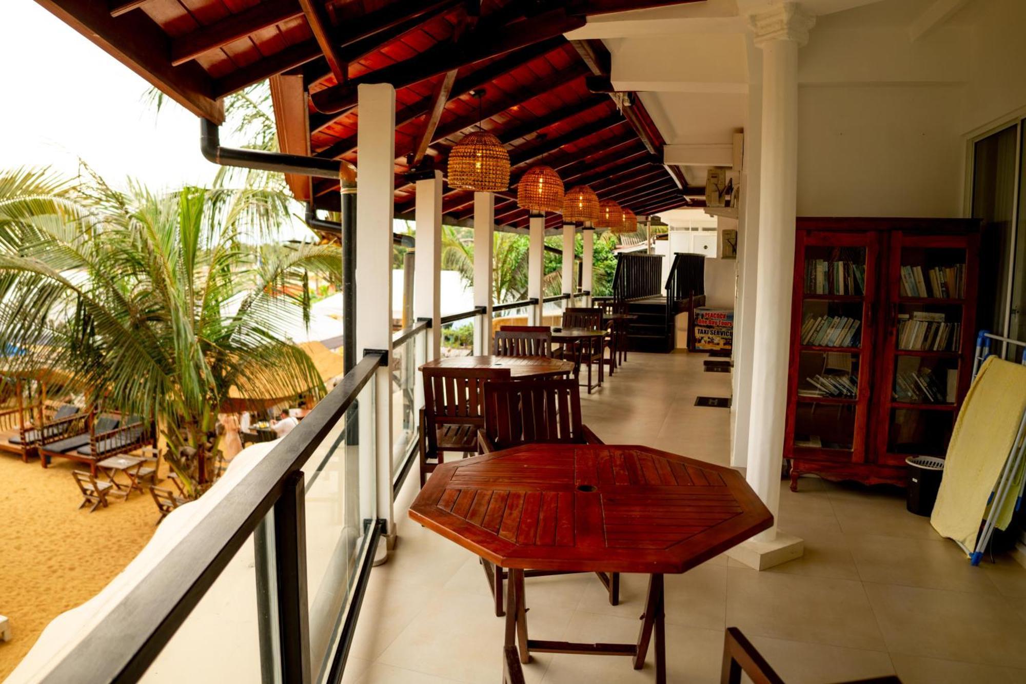 Peacock Beach Hotel Unawatuna Eksteriør billede