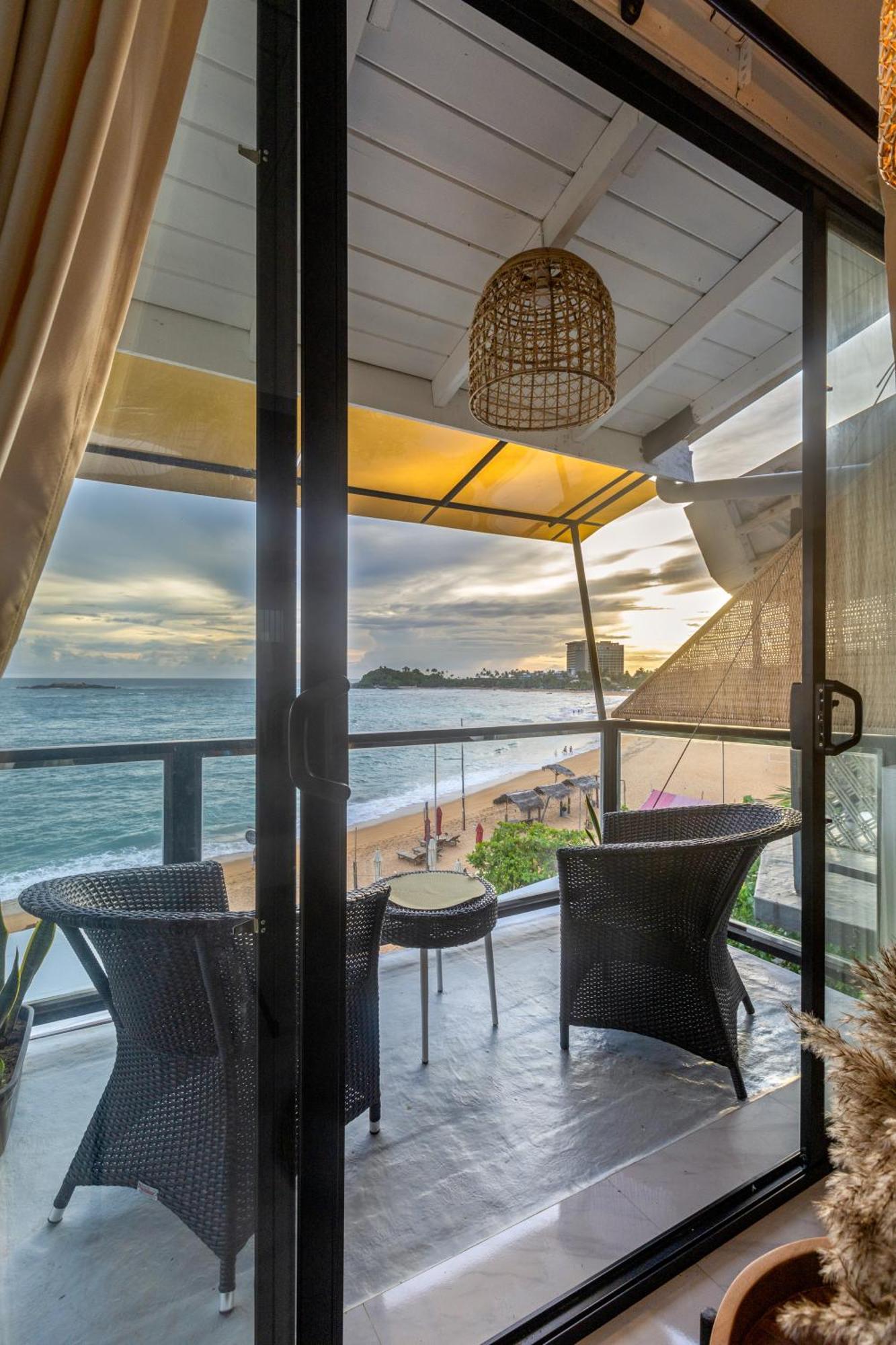Peacock Beach Hotel Unawatuna Eksteriør billede