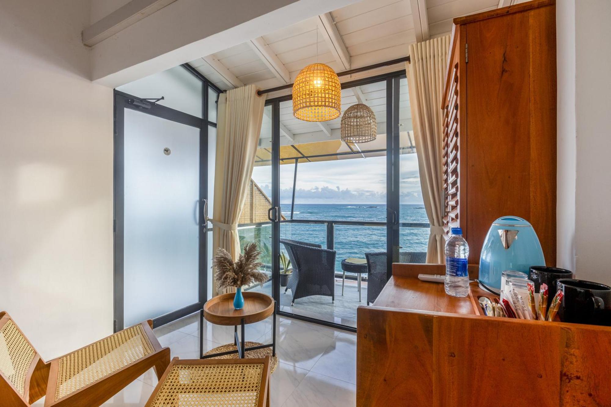 Peacock Beach Hotel Unawatuna Eksteriør billede
