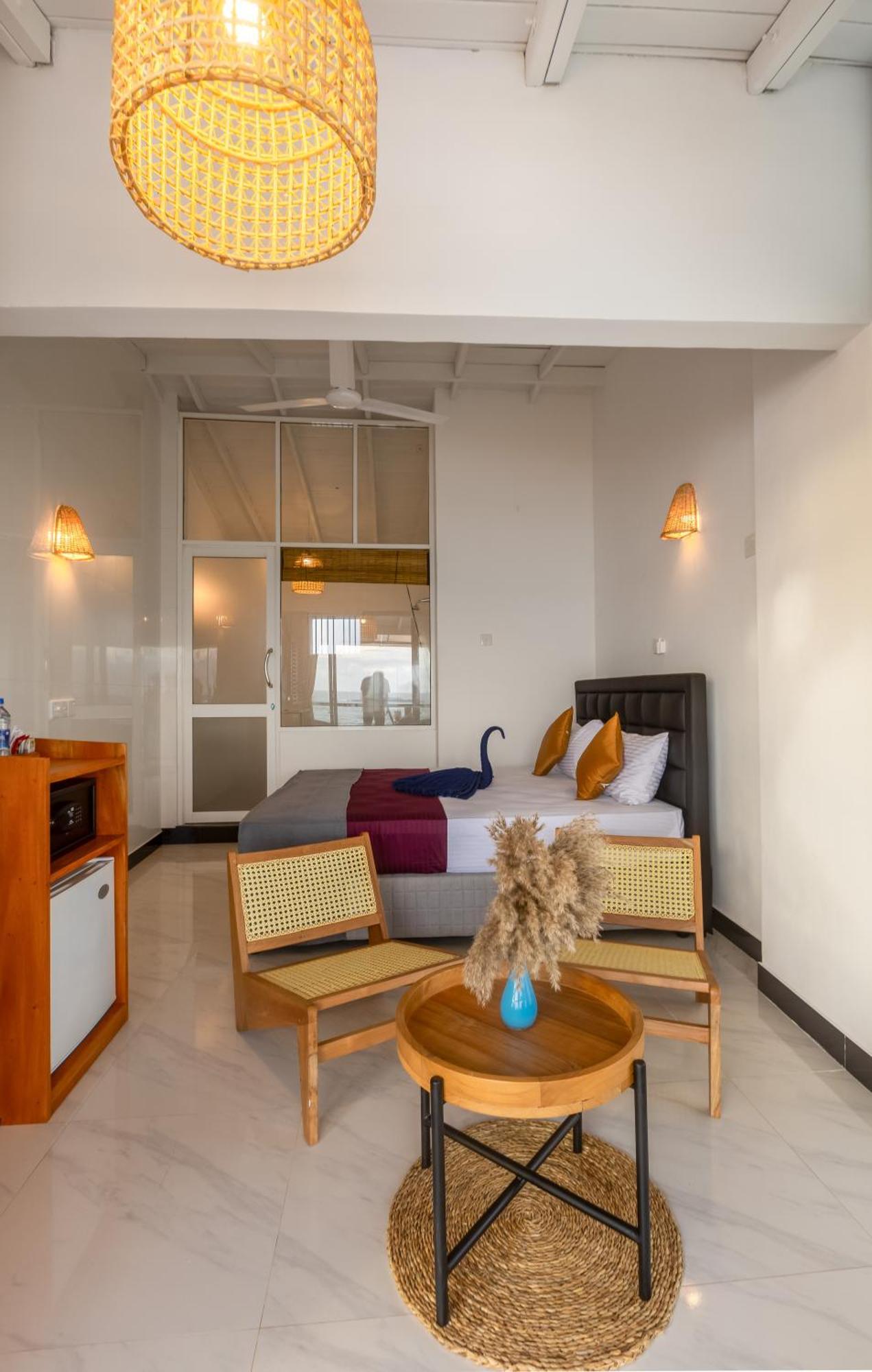 Peacock Beach Hotel Unawatuna Eksteriør billede