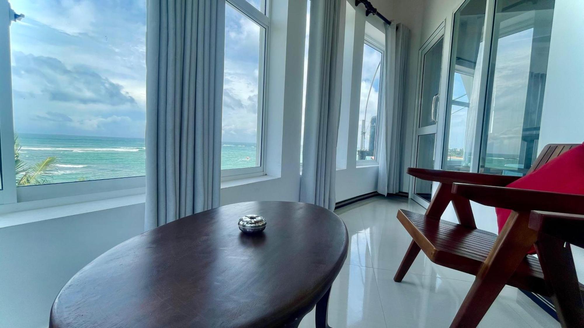 Peacock Beach Hotel Unawatuna Eksteriør billede