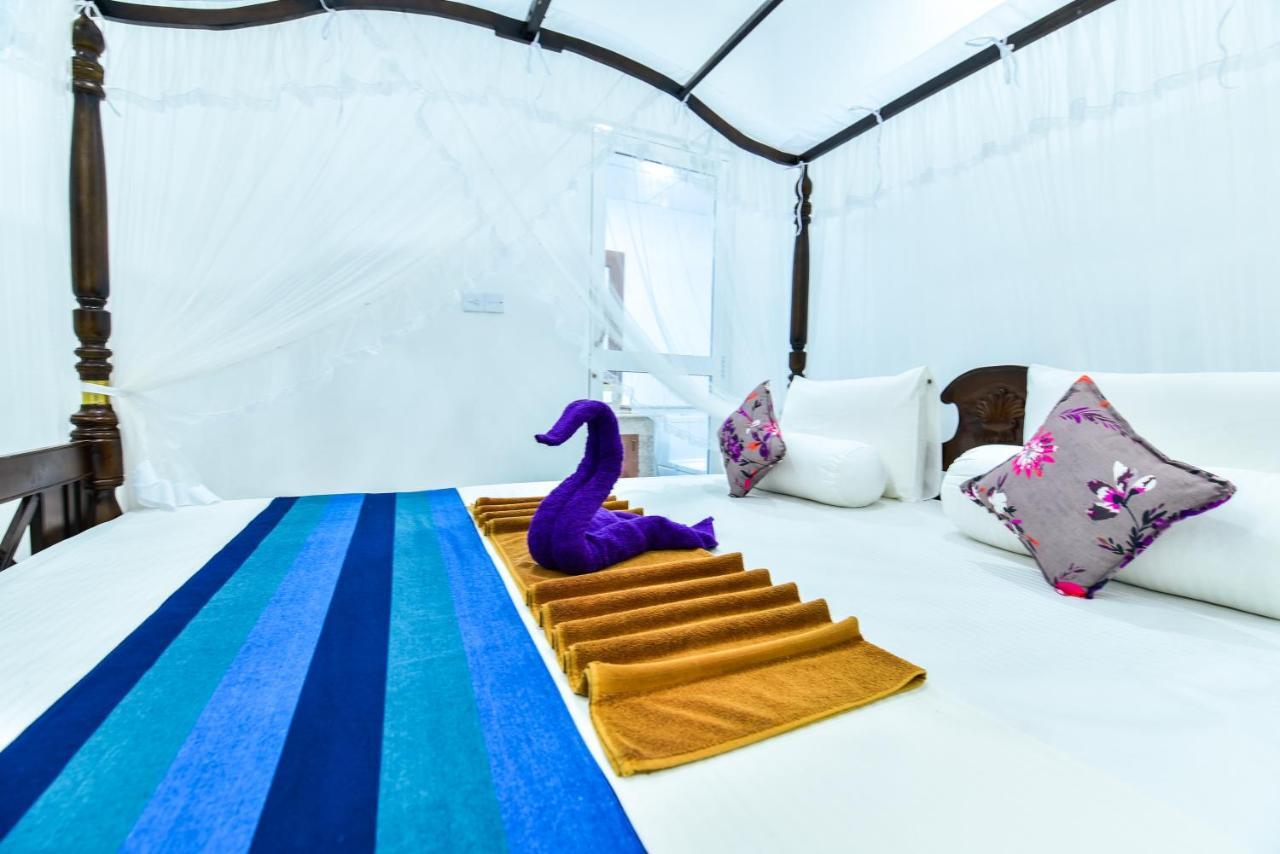 Peacock Beach Hotel Unawatuna Eksteriør billede