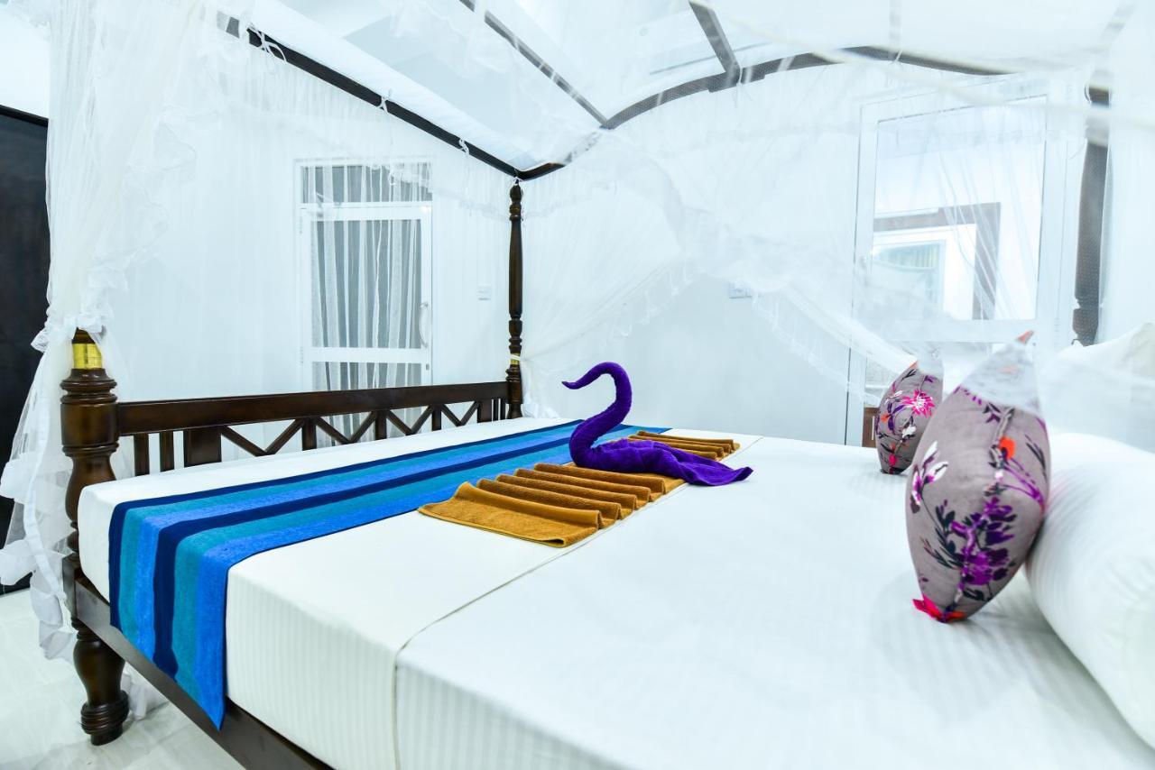 Peacock Beach Hotel Unawatuna Eksteriør billede